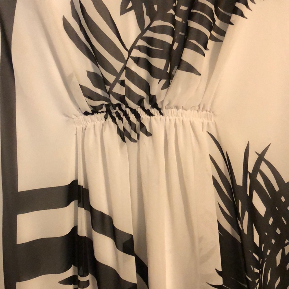 Summer dress/coverup - Picture 3 of 5